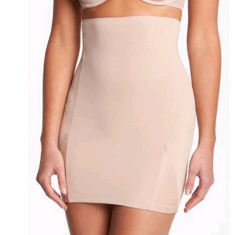 Spanx Star Power Mini Slip